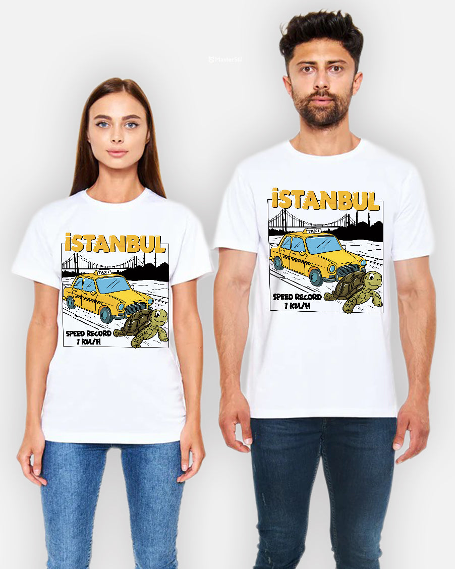 Istanbul Humor T-Shirt - Turtle Challenging the Taxi