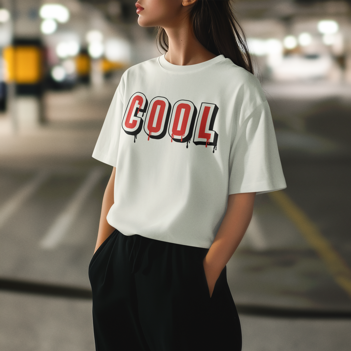 COOL DRIP – Akışkan Yazı Tipi PopArt Tişört | Oversize | Cesur & Minimal Stil