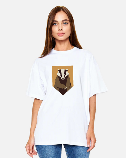 Mystic Badger – Symbol of Loyalty and Power – Unisex Oversize T-Shirt