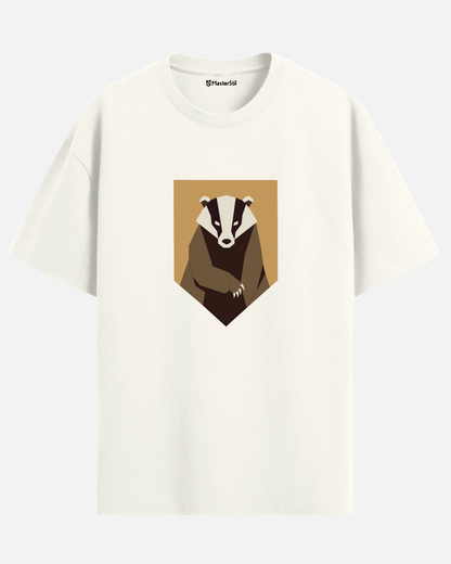 Mystic Badger – Symbol of Loyalty and Power – Unisex Oversize T-Shirt