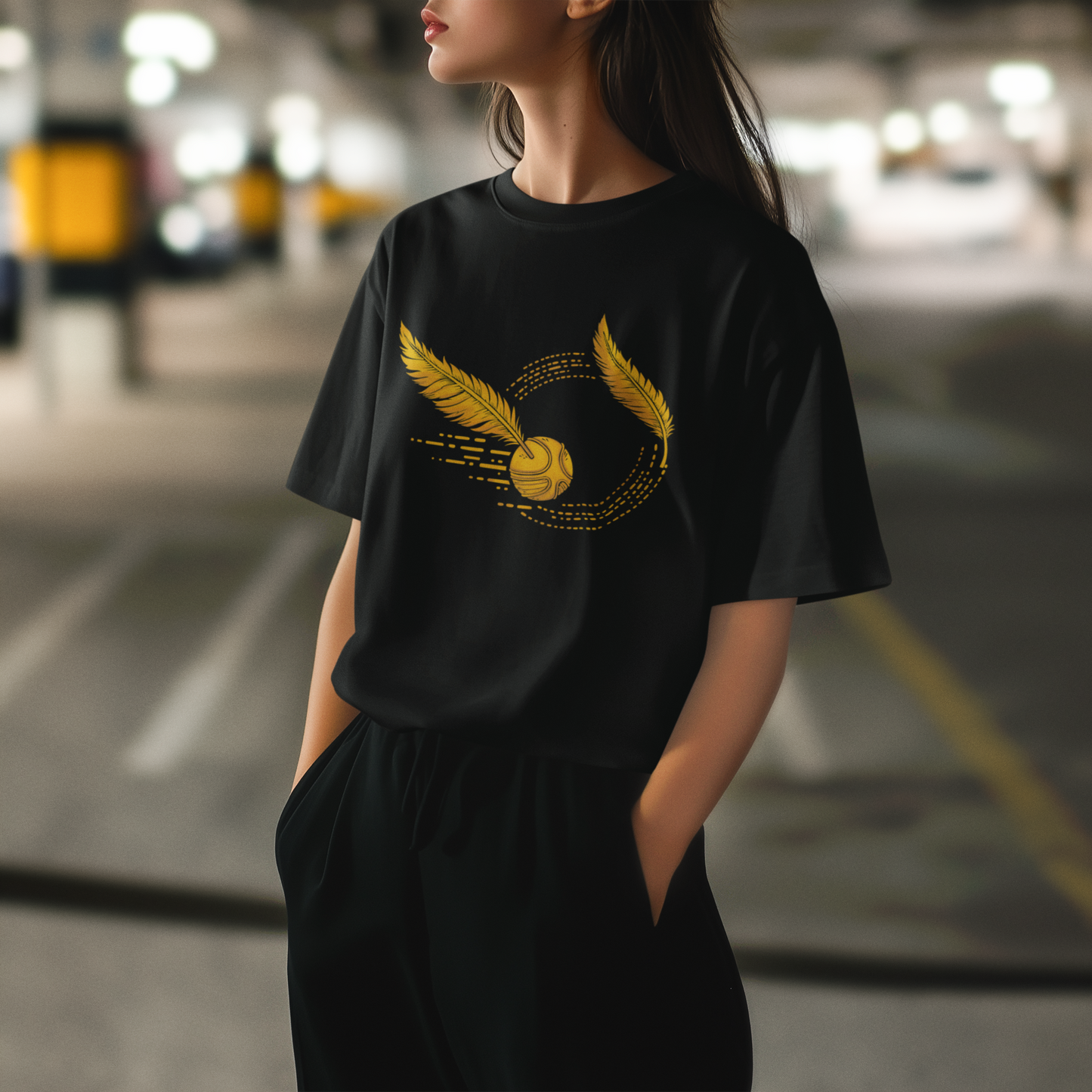Mystic Dash – Golden Wings – Oversize T-Shirt