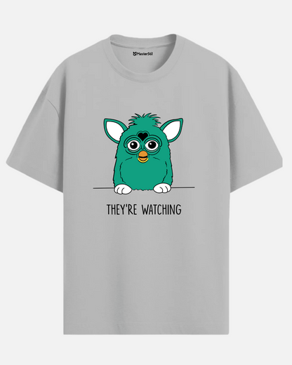 Watcher Bot – Nostalgic Surveillance Humor PopArt T-Shirt Oversize | Unisex Retro Humor Design