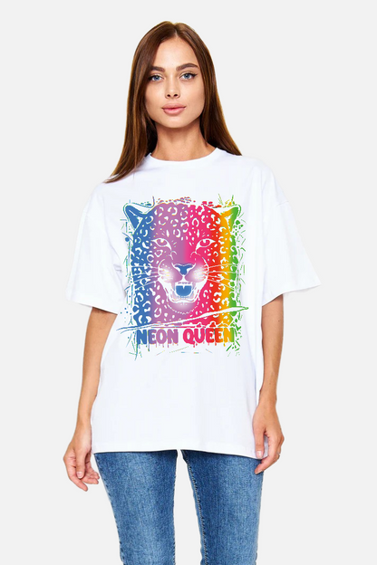 Neon Queen – Retro Renkli Kraliçe Tişört | Oversize | Unisex PopArt Tasarım